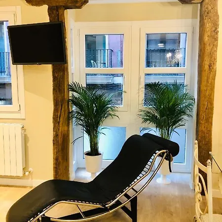 Lauramer Apartment *